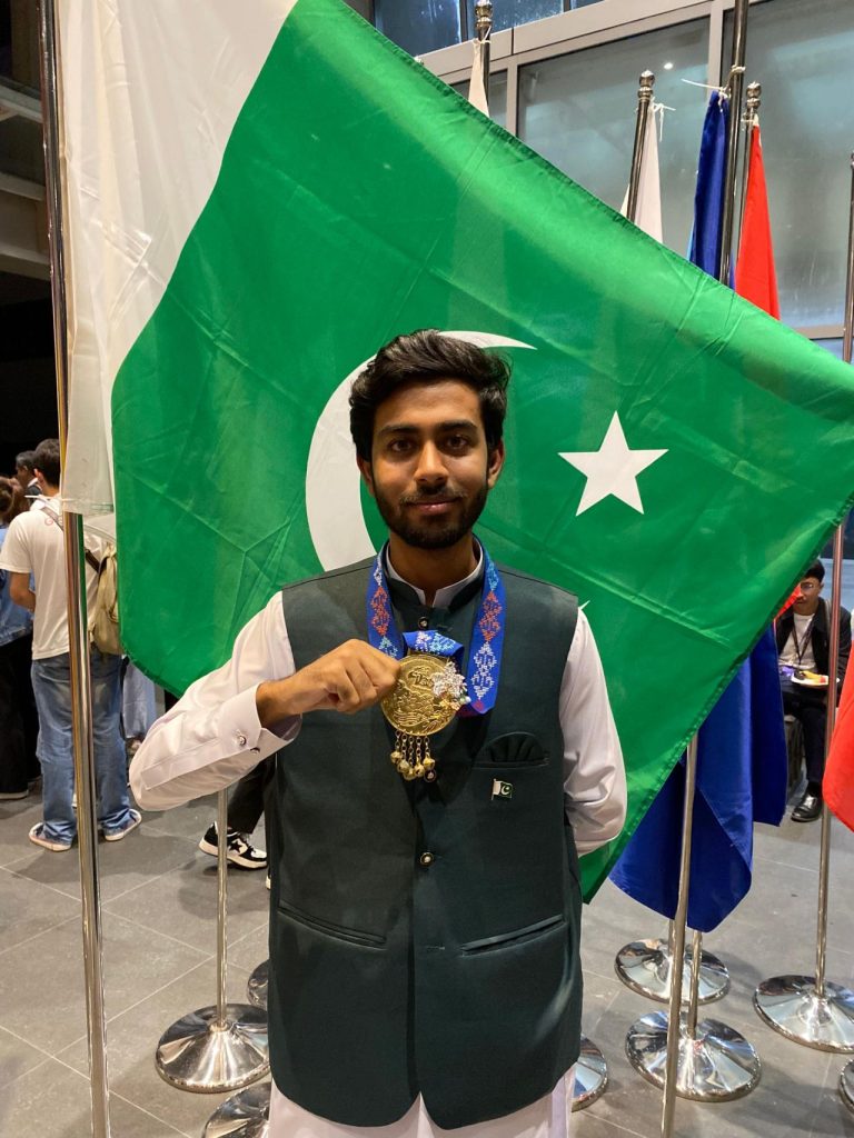 Mr. Abdul Raffay Paracha from Siddique Public School won a gold medal for Pakistan at the International Biology Olympiad, held in the Philippines from July 20 to 27, 2025.
